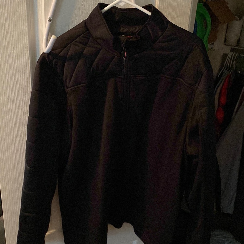 Short par 4 zipper jacket size XL. Never worn
